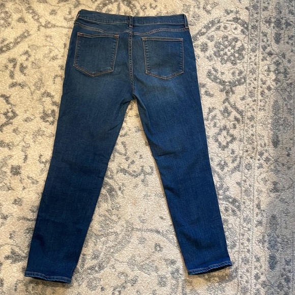 Woman’s J. Crew Cropped Jeans - Picture 4 of 7